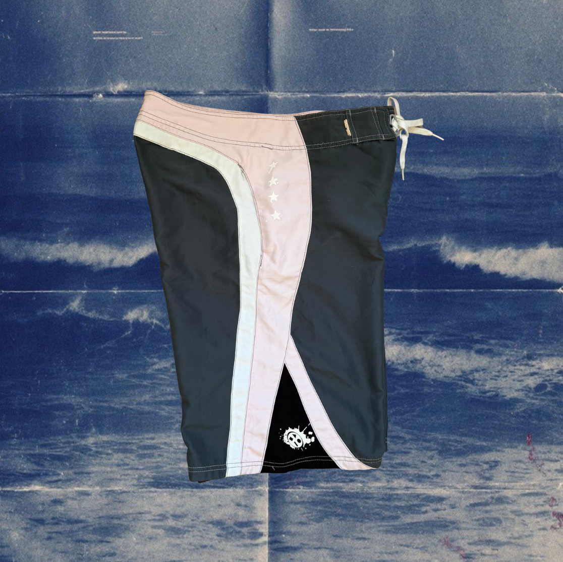 Maui and Sons grey&pink vintage boardies