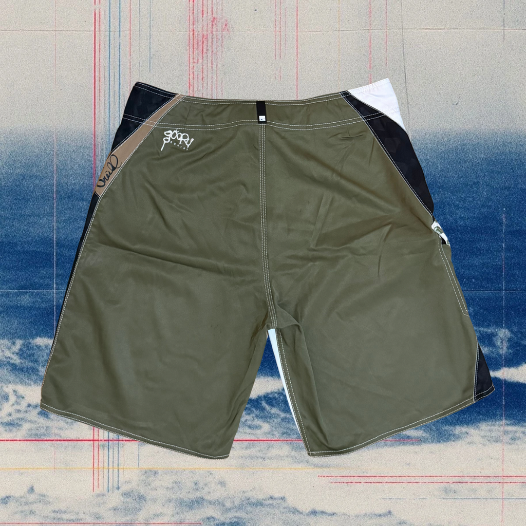O’Neill white/green retro vintage boardies