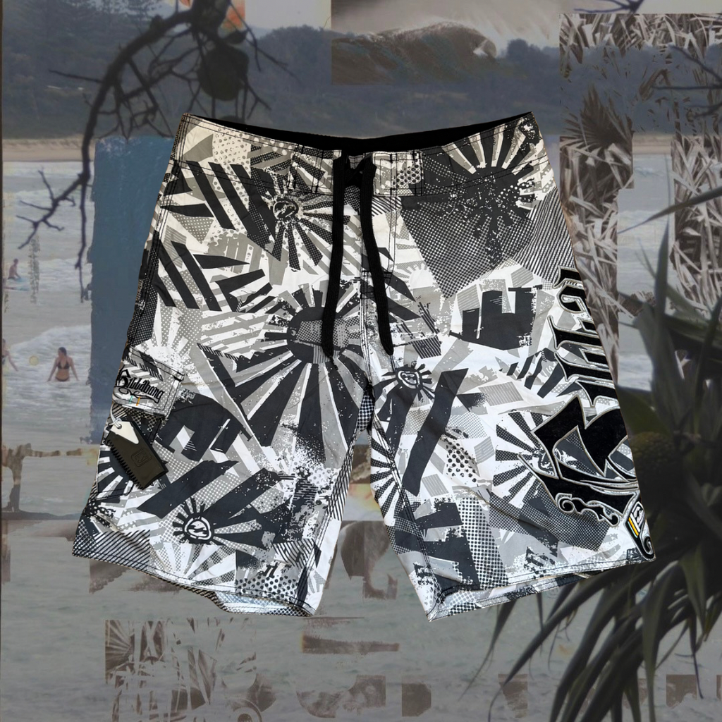 Billabong Rising Sun graphic black/white vintage boardies