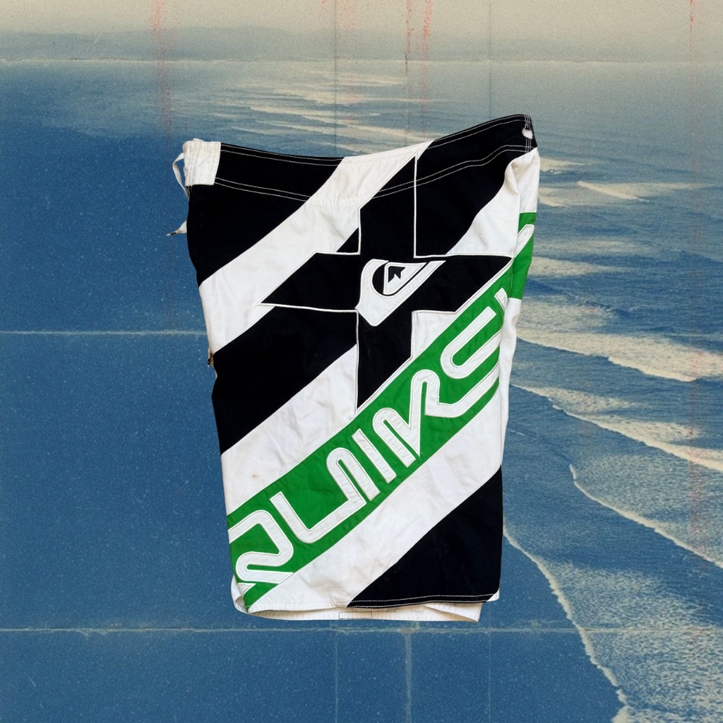 Quicksilver white & green vintage boardies