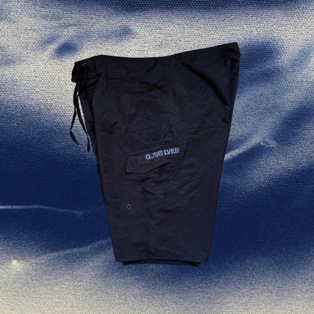 Quicksilver black vintage boardies