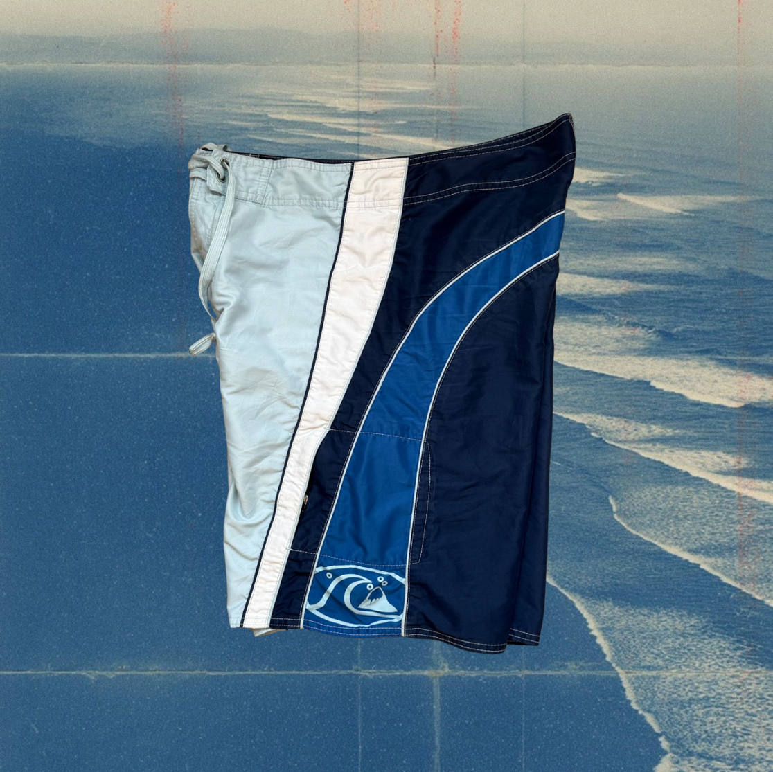 Quicksilver light blue & navy vintage boardies