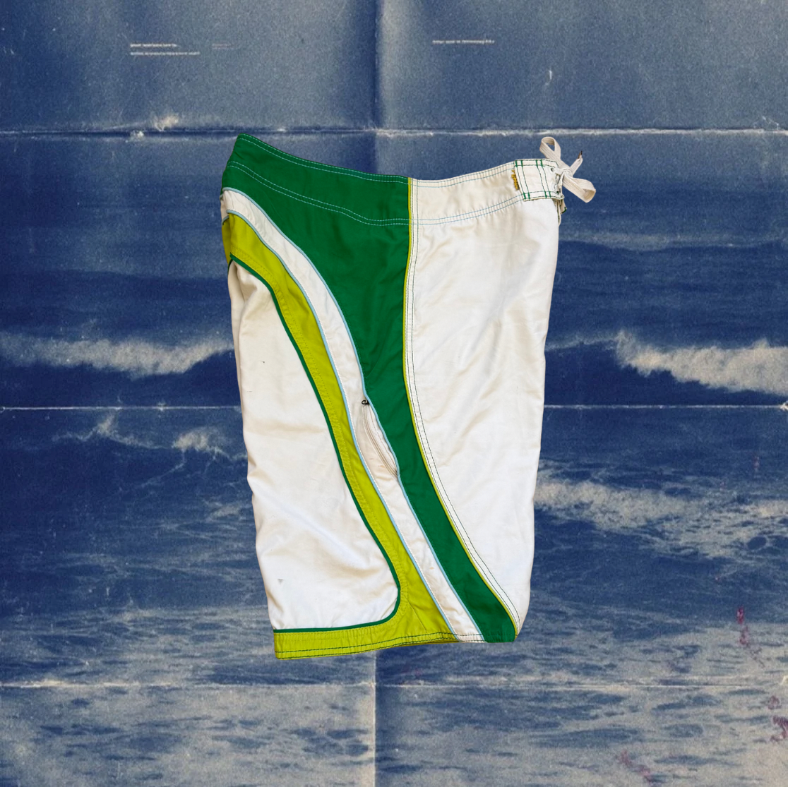 Quicksilver white and green vintage boardies