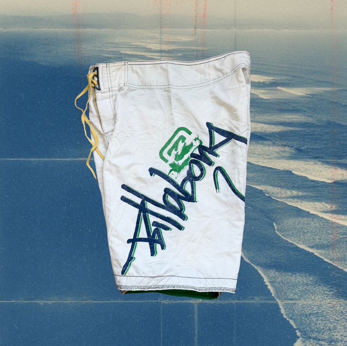 Billabong Script white vintage boardies
