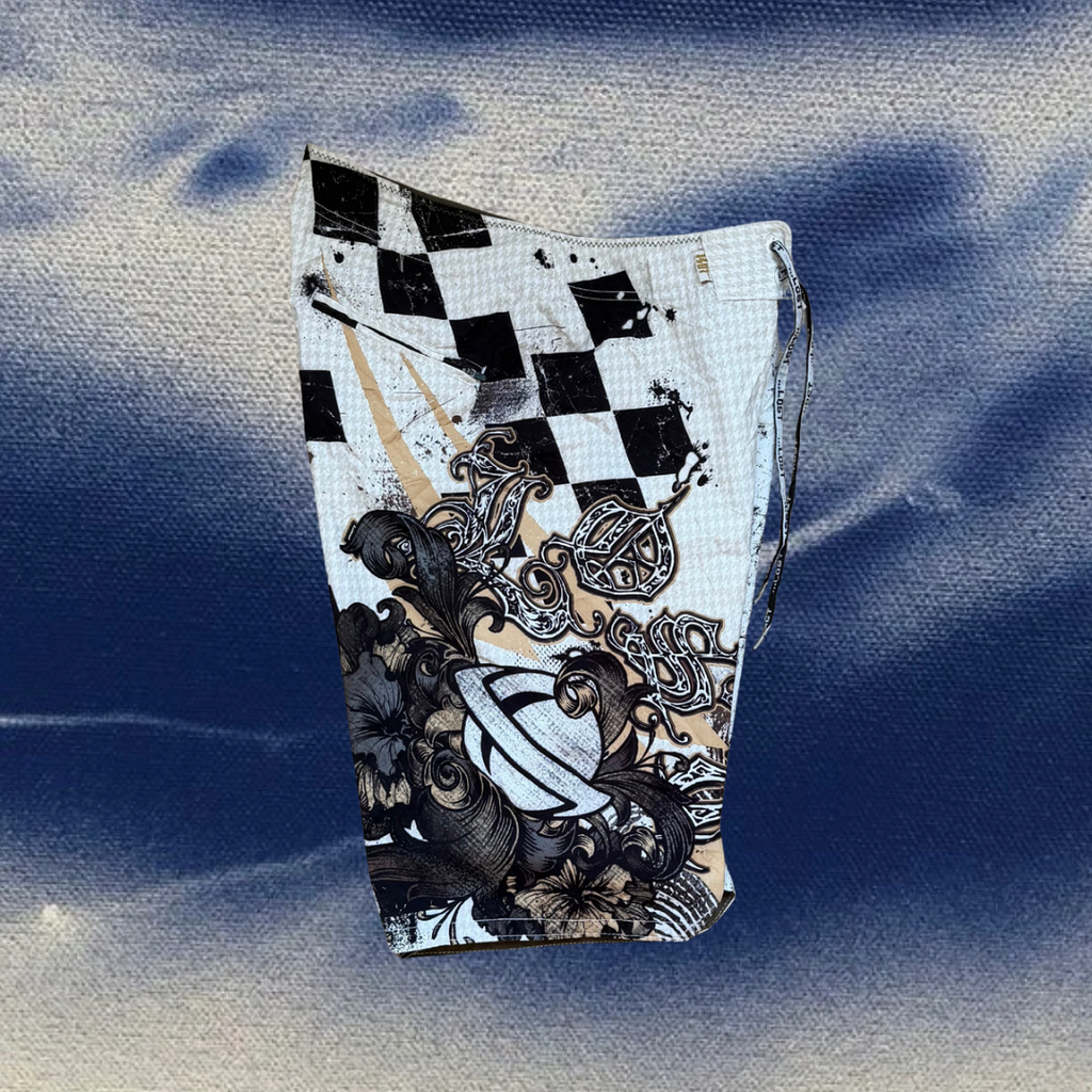 Lost skulls print vintage boardies